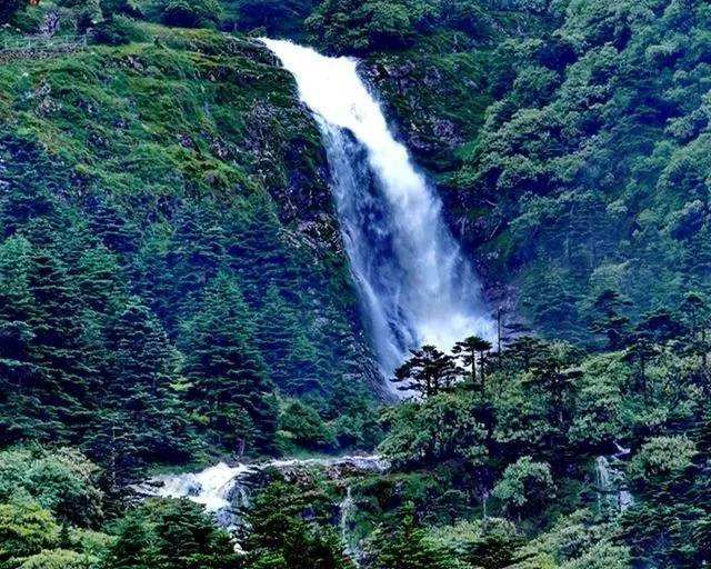 昆明周邊游 | 初秋來這里看高山瀑布群，飛珠濺玉、萬練穿空！