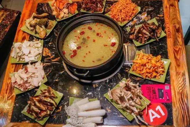 云南特色火鍋大盤點(diǎn)，你吃過幾個(gè)？    昆明傳媒公司